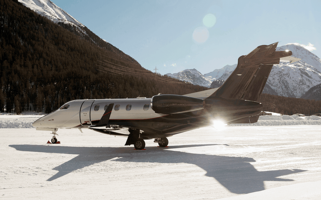 Embraer Phenom 300 landed in the snow